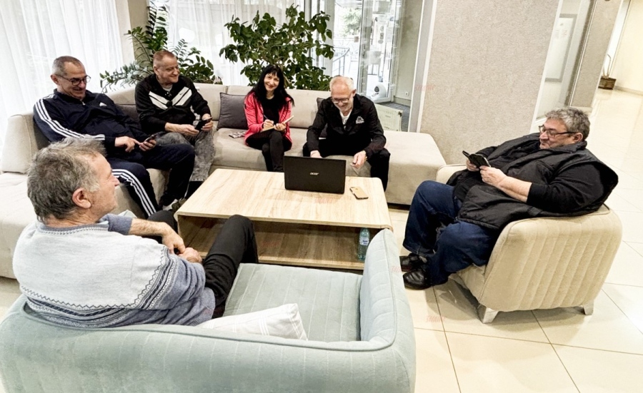 Пленер “Слово и цвят“ събра писатели и художници в курорта